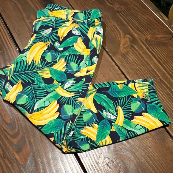 Old Navy Pixie cropped/ankle pant. Size 18 Bananas - Picture 1 of 12